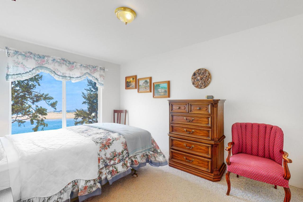 Villa Enjoy The View Waldport Esterno foto